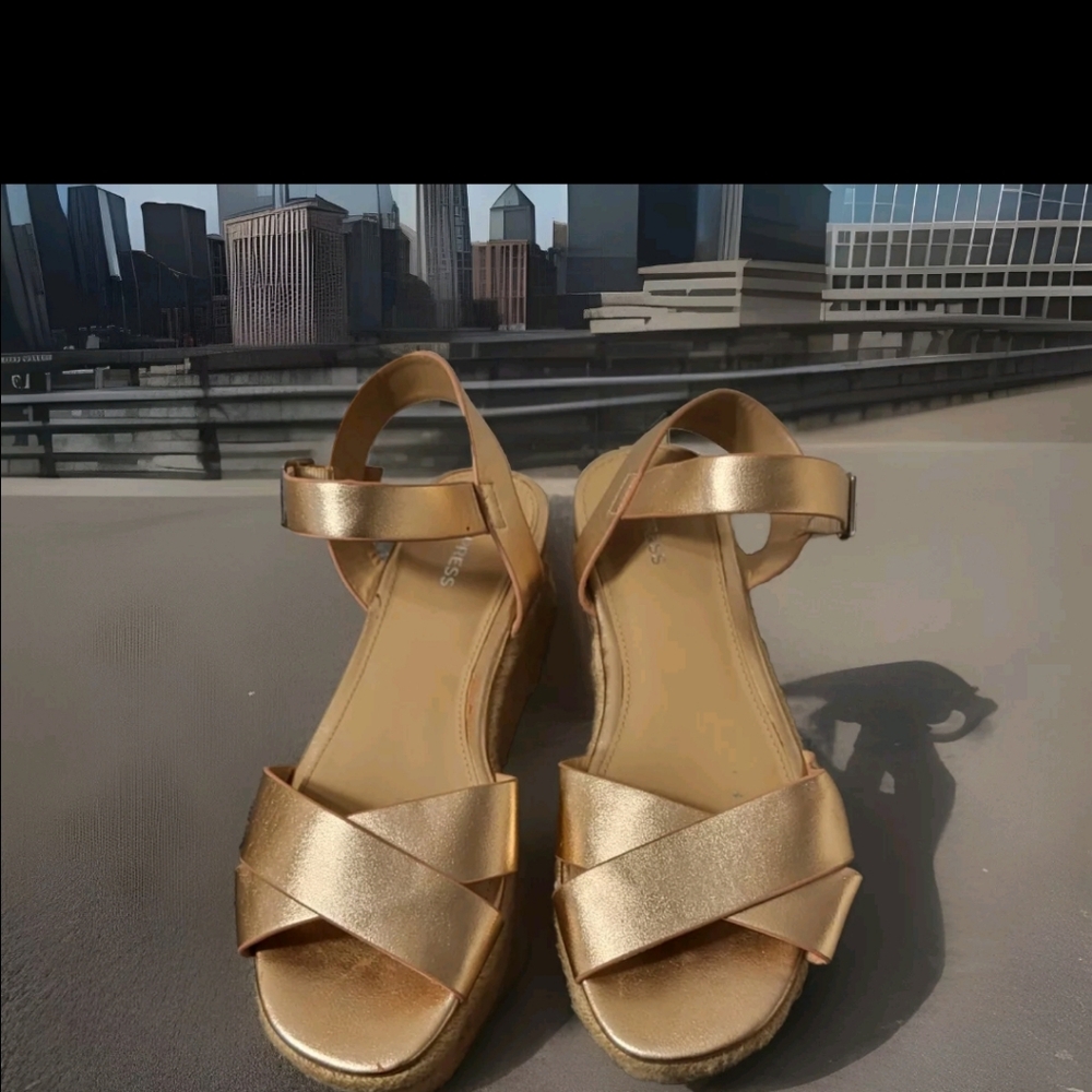 Express Women's Gold Sandals Size 9